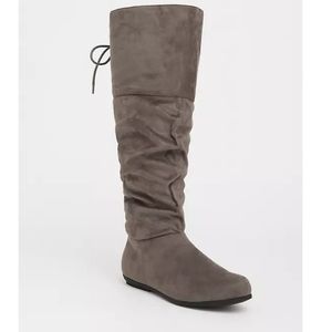 Grey knee boot (wide width & wide calf)